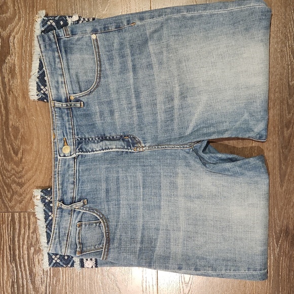 ❤️ CHICOS EMBROIDERED FRINGE HEM HIGH RISE GIRLFRIEND SLIM LEG JEANS, 10 (30) - Picture 2 of 10